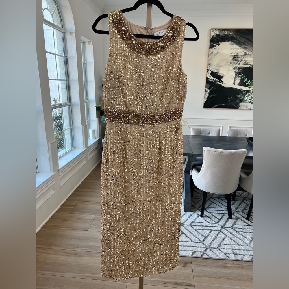 Mac Duggal Plunging Sequin Sheath Dress – Size 6 (New with Tags)